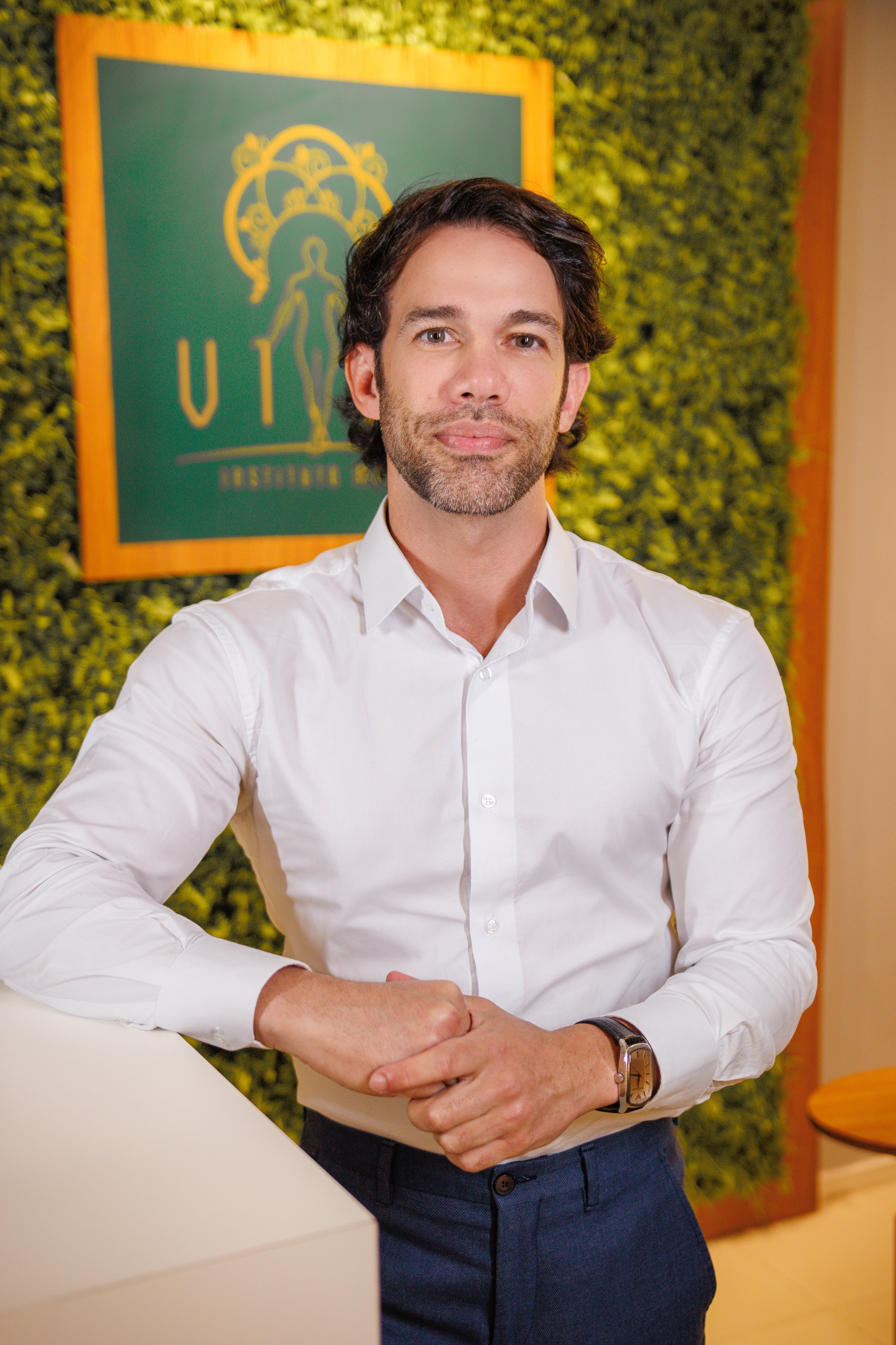 Dr. Caio Cunha